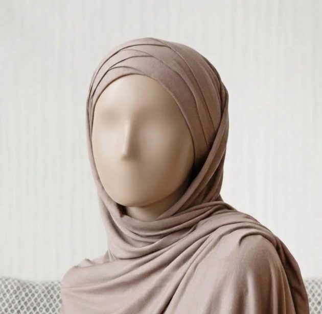 Change_face_to_mannequin_202605072249